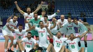 България постигна изключително важна победа с 3:2 над Сърбия в