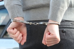 Трима са задържани в полицейския арест в Силистра за поредица