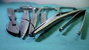 Неврохирург в САЩ е готов да оперира 11 месечните сиамски близнаци