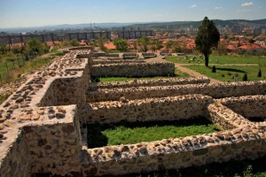 Една от забележителностите на Сливен е късноантичната и средновековна крепост