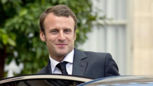 Одобрението за френския президент Еманюел Макрон отбеляза ръст за първи