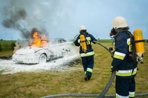 Лека кола Ауди модел А3 е изгоря  при пожар тази