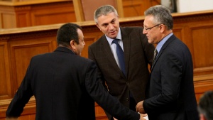 ДПС отново поиска оставката на вицепремиера Валери Симеонов Изпрати и