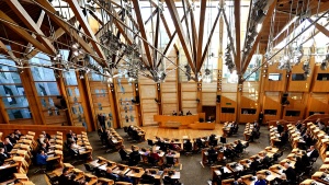Паника настъпи в шотландския парламент в Единбург след като депутати