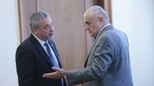 БСП поиска оставките на вътрешния министър Валентин Радев и вицепремиера