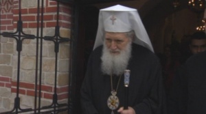 Трябва да поемем протегнатата ръка на Македония, каза патриарх Неофит