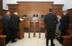 Съдебният спор между премиера Бойко Борисов и лидера на БСП Корнелия