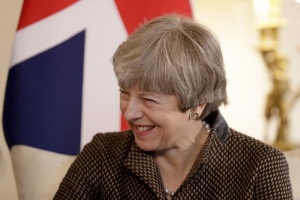 Британският премиер Тереза Мей замина на тридневно посещение в Близкия