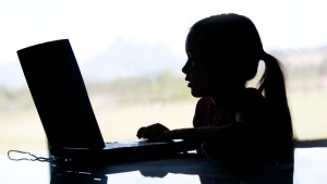 87 от българските деца използват интернет и този процент всяка