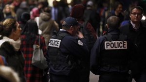 Френското правителство обяви че ще прибегне до сурови мерки за