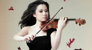 Знаменитата цигуларка Сара Чанг ще изнесе концерт със Софийската филхармония