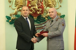 Президентът Румен Радев назначи Венцислав Мутафчийски на длъжността Началник на Военномедицинска академия и главен