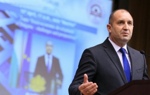 Президентът Румен Радев разкритикува работата на правителството и Народното събрание   Едни и