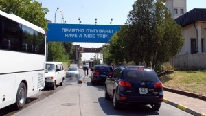 Интензивен е трафикът на българо сръбската граница посока Сърбия съобщи репортер