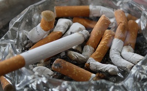Опит за пренасяне на контрабандни цигари в тайник на лек