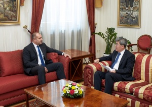 Президентът Румен Радев проведе среща на Дондуков“ 2 с посланика