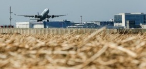 Пилотите на авиокомпанията Брюксел Еърлайнс започнаха двудневна стачка която доведе