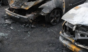 ет автомобила горяха пред жилищна сграда в Бургас Инцидентът е