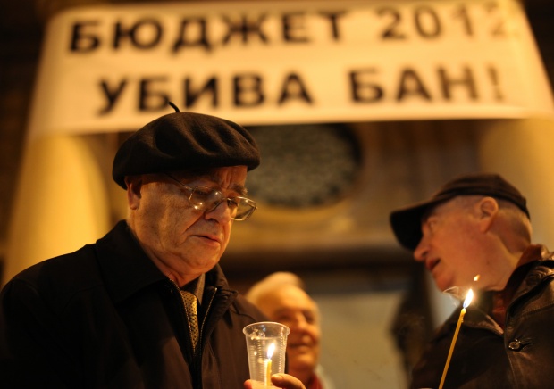 Дянков: „Феодалните старци“ да не стоят по улиците