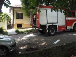 Електрически бойлер гръмна в къща до ПМГ Акад Никола Обрешков