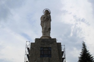 Започна ремонта на монумента Света Богородица в Хасково който е