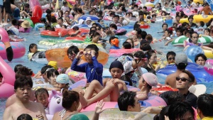 Здравните власти призоваха японците да вземат предпазни мерки срещу неистовата