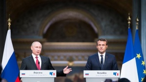 Президентите на Русия и Франция, Владимир Путин и Еманюел Макрон