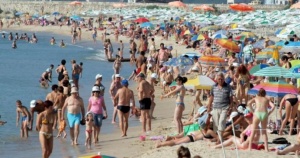 Над 1 5 млн туристи са посетили България през юни което