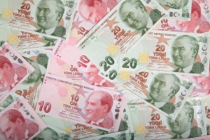 Турската лира отслабна днес с повече от 6 на сто