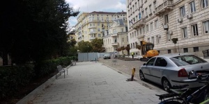 Ремонтът на ул Московска продължава с пълна сила но до