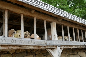 Българска костница в местността Ледена стена в Ниш бе осквернена