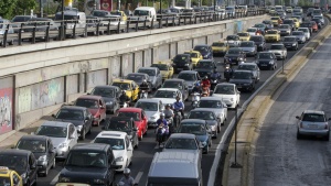 Засилен трафик по пътищата на страната се очаква в края