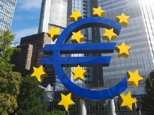 Европейският съюз обяви че растежът в еврозоната ще се забави