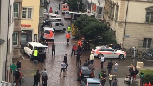 Трима са убитите при стрелбата на коледния базар в Страсбург.