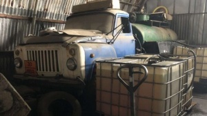 Инспектори от Митница Столична задържаха около 9000 л гориво без