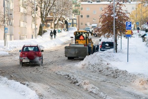 В нощта срещучетвъртък, заради снеговалежа в София, 134 машини са извършвали обработки