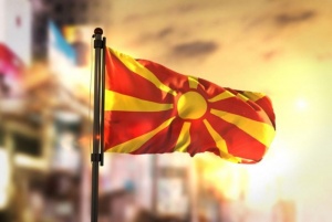 Българските граждани посещаващи Македония в следващите дни да отчитат съобщенията