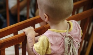 Социалното министерство предлага промени в наредбата за превенция на изоставянето на деца