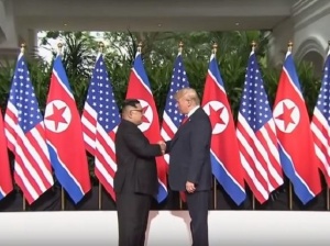 Втората среща между севернокорейския лидер Ким Чен Ун и американския