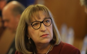 За изпълняващ длъжността министър на правосъдието е назначена Десислава Ахладова потвърдиха