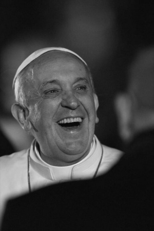 Папата пусна ток на бедните и разсърди управниците   Доверен човек
