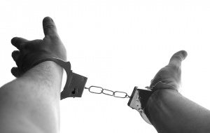 7 от общо 32 ма души обвинени в наркотрафик са задържани