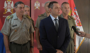 Сръбският министър на отбраната Александър Вулин заяви че трябва да