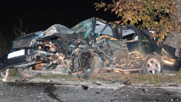 Шестима души загинаха при тежка катастрофа на пътя между Габрово