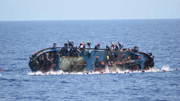 Италианската брегова охрана е извадила телата на седем мъртви мигранти