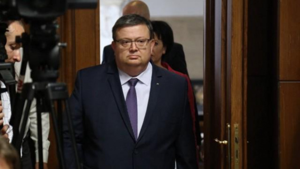 Парламентът избра настоящия главен прокурор Сотир Цацаров за председател на