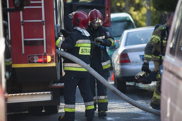 Пожарникари на крак в цялата страна но не заради авария