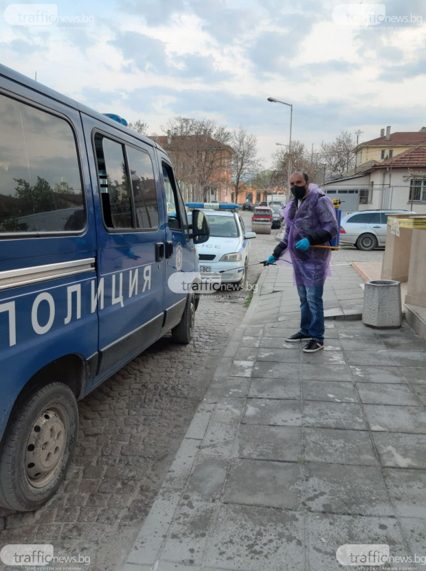 Доброволци са разпръсквали дезинфектант в най големия етнически квартал на Балканите
