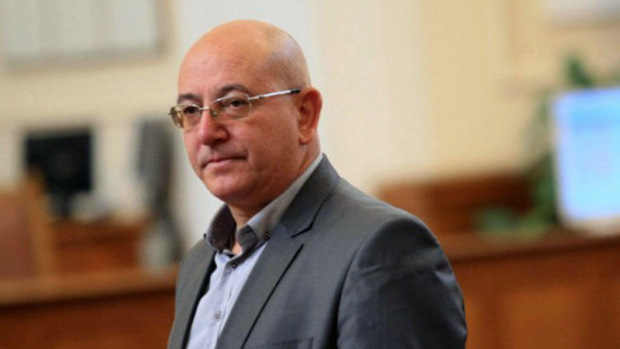 Няма да искам оставката на заместника си Красимир Живков който