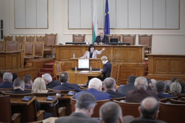 Председателят на Народното събрание Цвета Караянчева за пръв път коментира